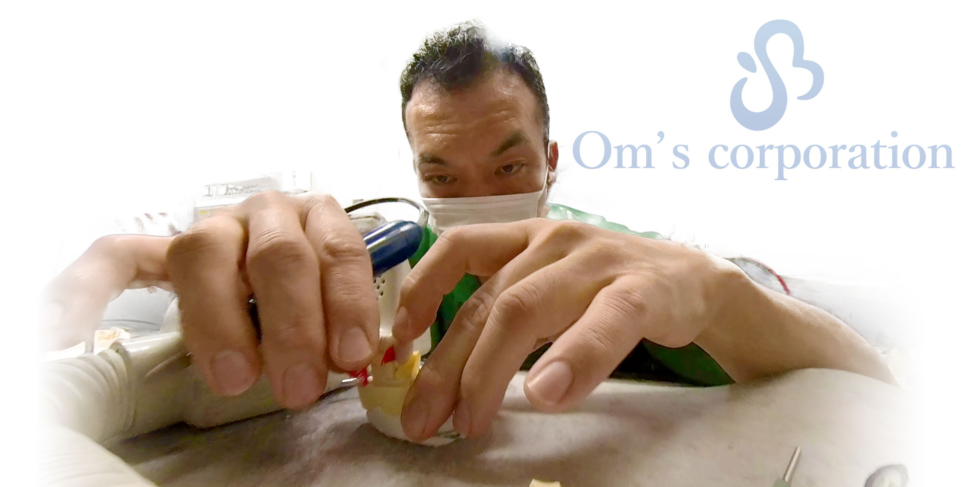 京都府京都市の歯科技工所の歯科技工所オムズコーポレーションOm’s Corporation